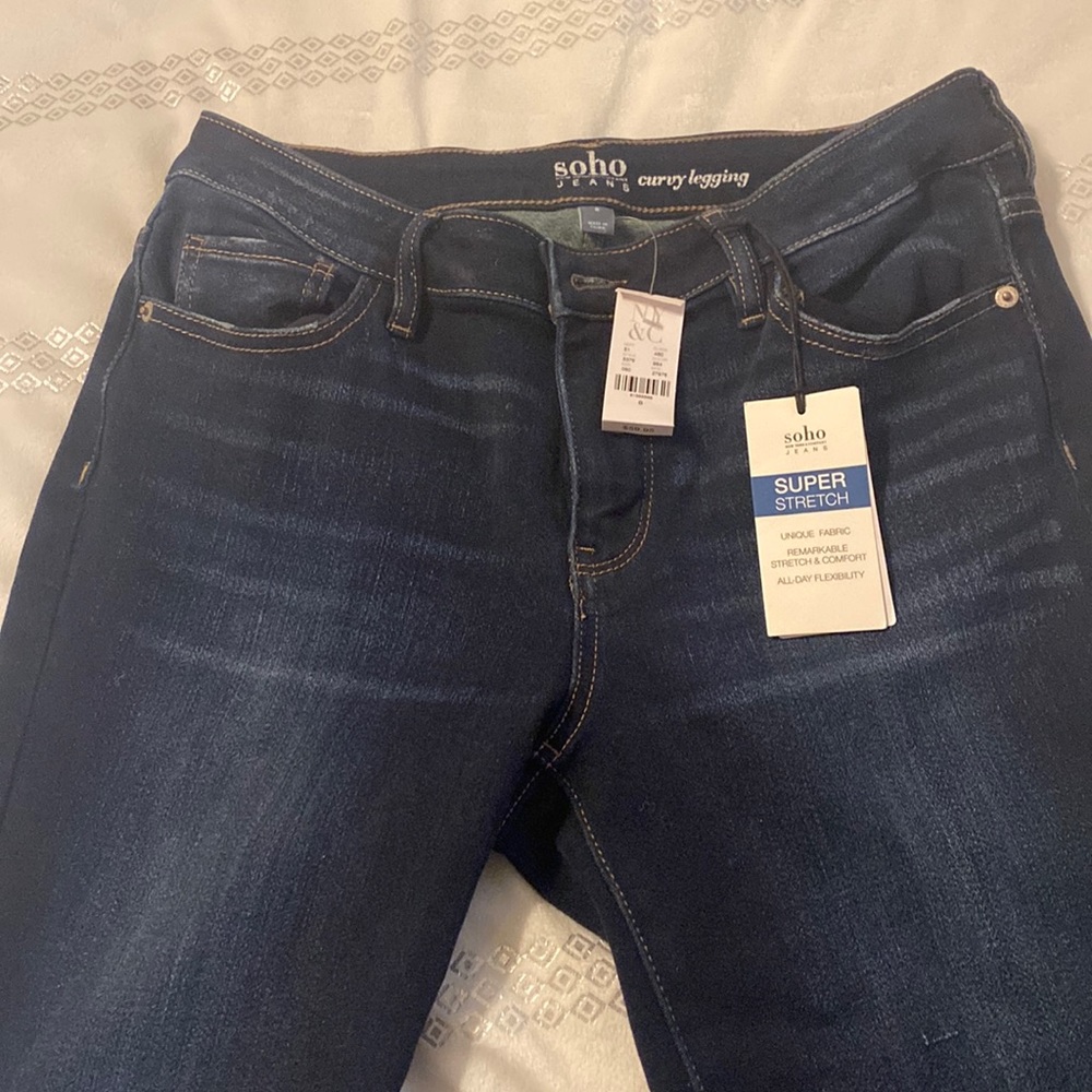 New York & Company dark blue jean curvy leggings. Size 8. NWT